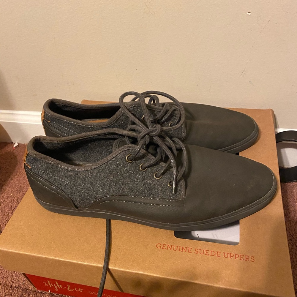 Men’s shoes